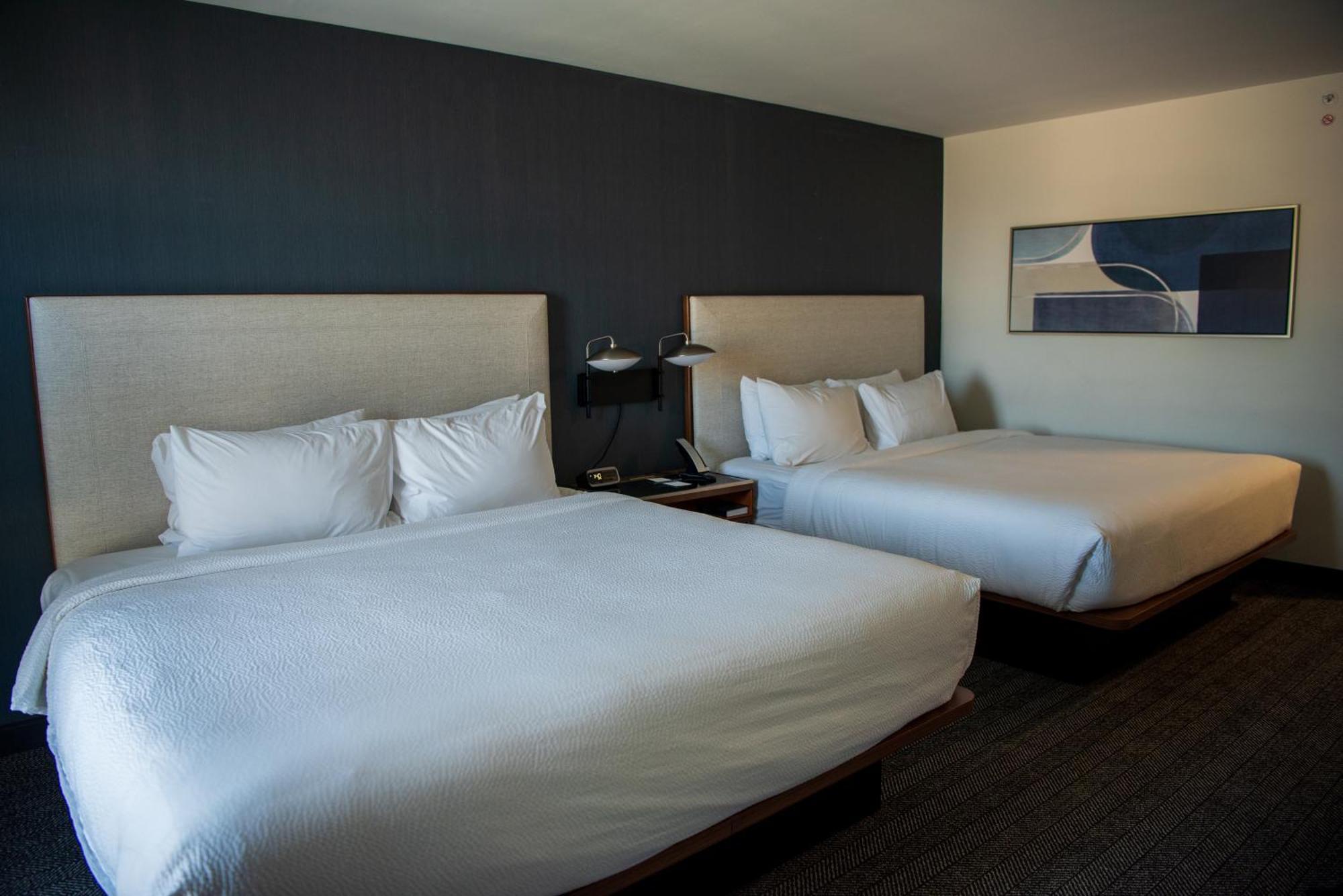 Courtyard By Marriott Лейк Сити Экстерьер фото