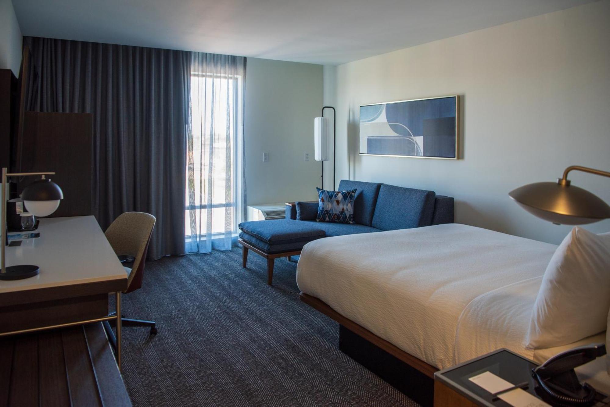 Courtyard By Marriott Лейк Сити Экстерьер фото