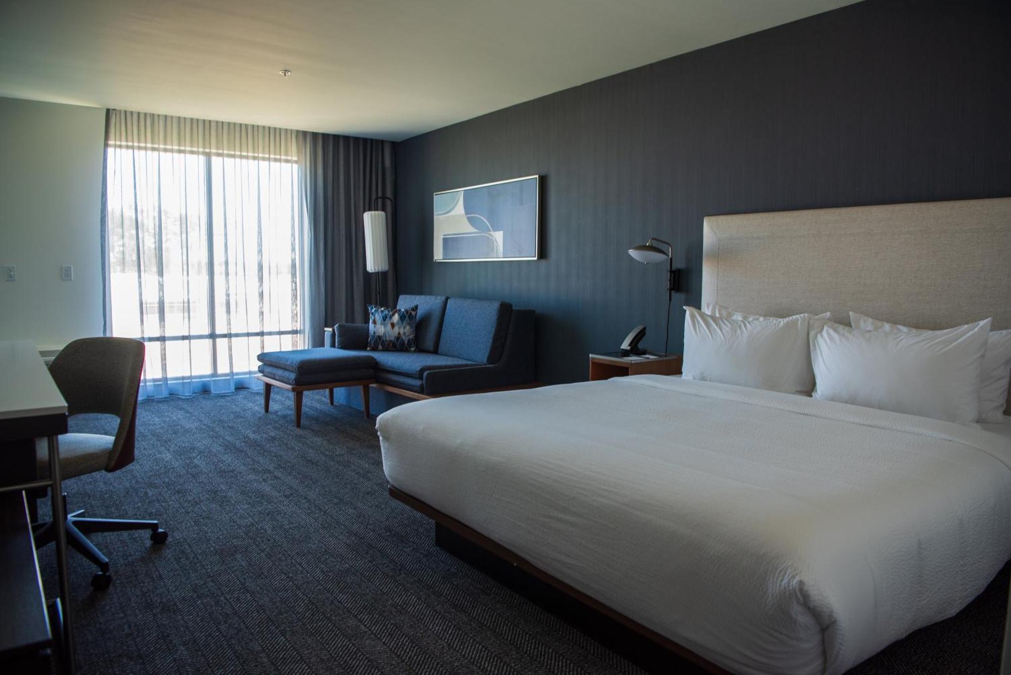Courtyard By Marriott Лейк Сити Экстерьер фото